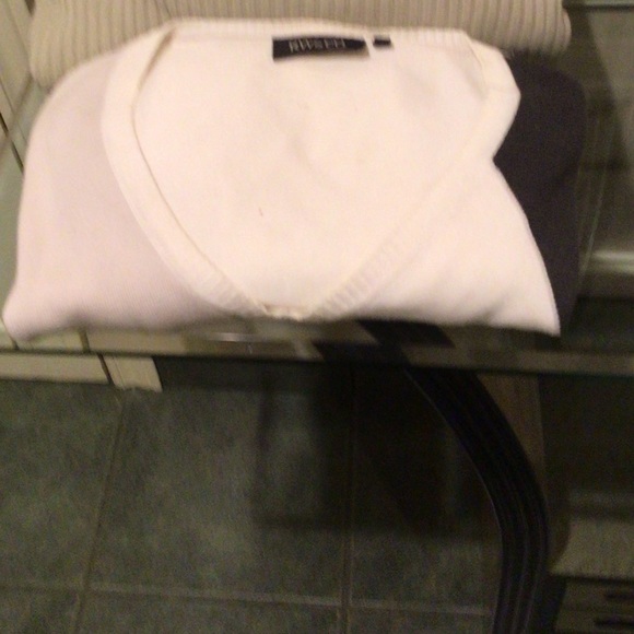 Men’s preppy trend v neckline pullover style long sleeve knit top - Picture 5 of 5